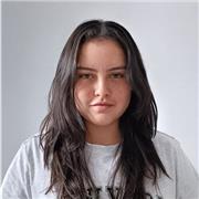 He acabado el grado de educación infantil. Imparto clases de forma presencial y online de las asignaturas de primaria.